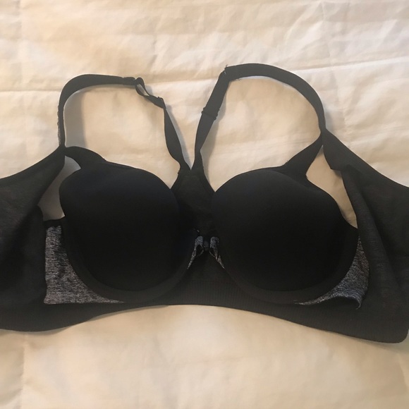 Victoria secret sports bra - Picture 2 of 3
